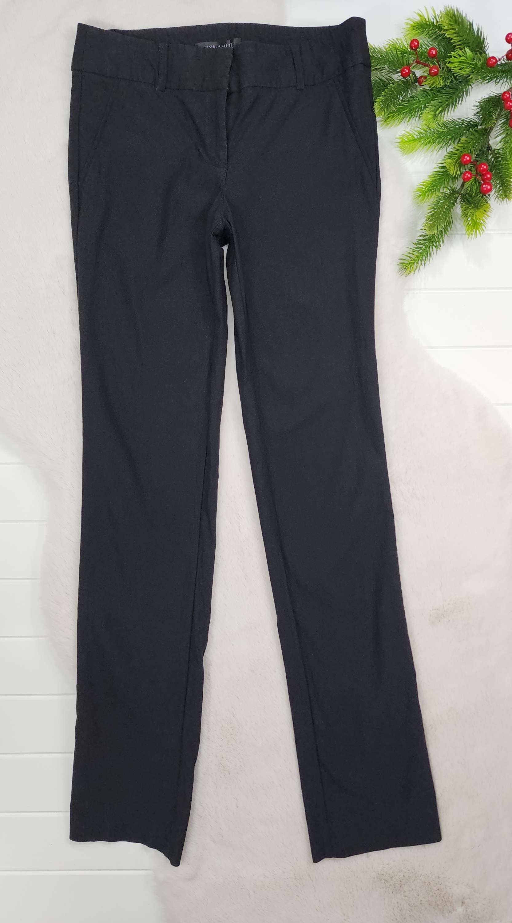 Pantalon Dynamite, 6